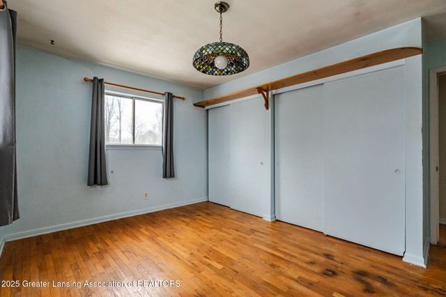 810 Clark Road, Lansing, MI 48917