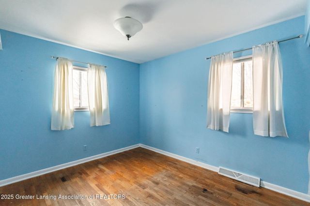 810 Clark Road, Lansing, MI 48917