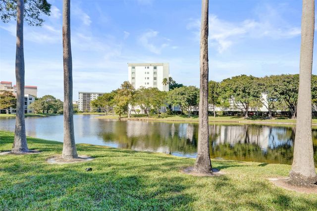 2221 Cypress Island Dr 501, Pompano Beach, FL 33069