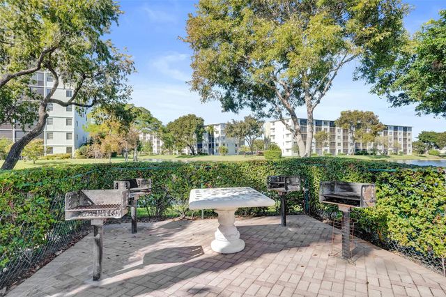 2221 Cypress Island Dr 501, Pompano Beach, FL 33069