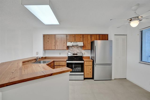 2221 Cypress Island Dr 501, Pompano Beach, FL 33069