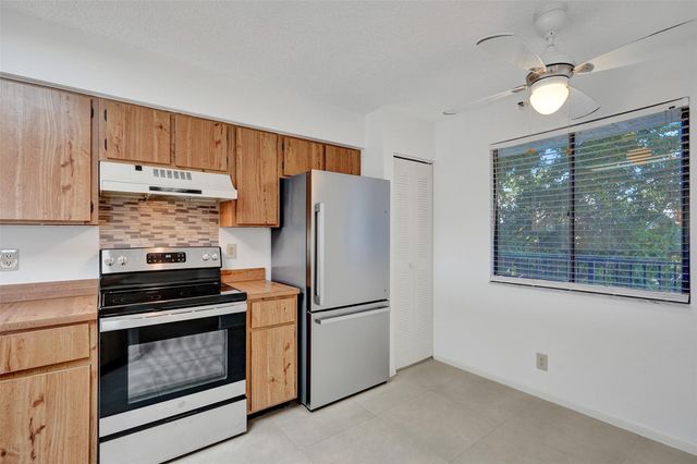 2221 Cypress Island Dr 501, Pompano Beach, FL 33069