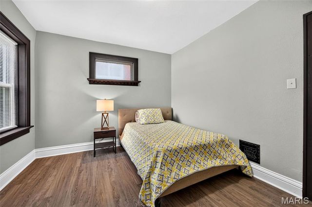 4466 Ellenwood Avenue, St Louis, MO 63116
