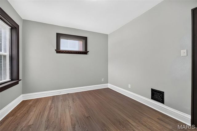 4466 Ellenwood Avenue, St Louis, MO 63116