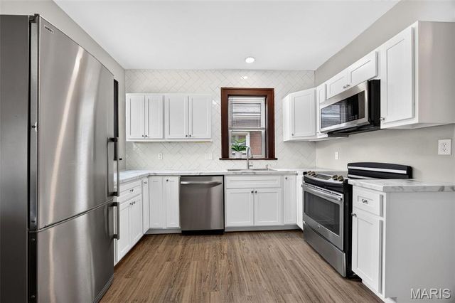 4466 Ellenwood Avenue, St Louis, MO 63116