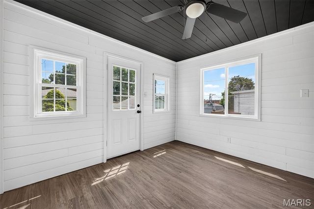 4466 Ellenwood Avenue, St Louis, MO 63116
