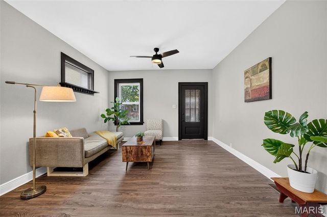 4466 Ellenwood Avenue, St Louis, MO 63116