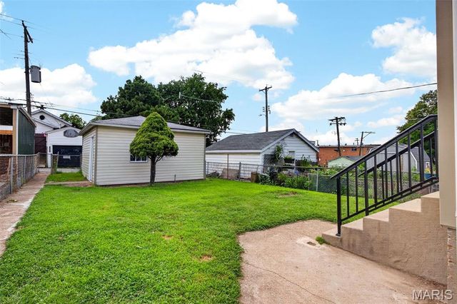 4466 Ellenwood Avenue, St Louis, MO 63116