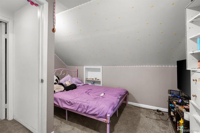 22355 Curie Avenue, Warren, MI 48091