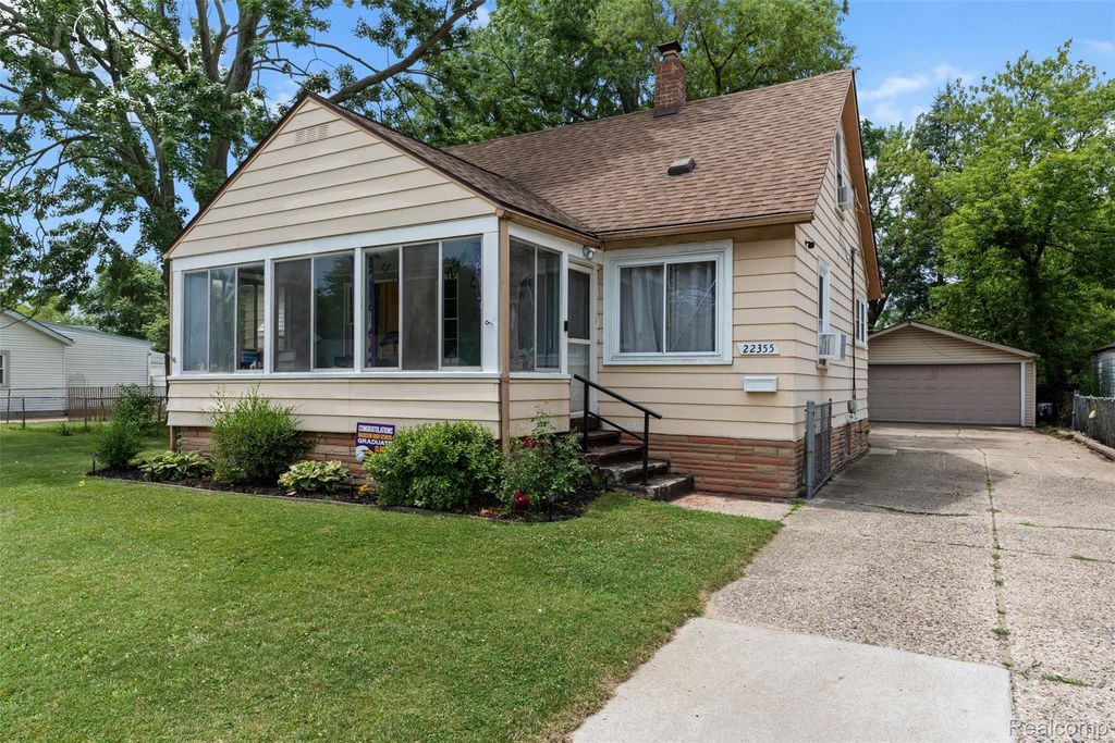 22355 Curie Avenue, Warren, MI 48091