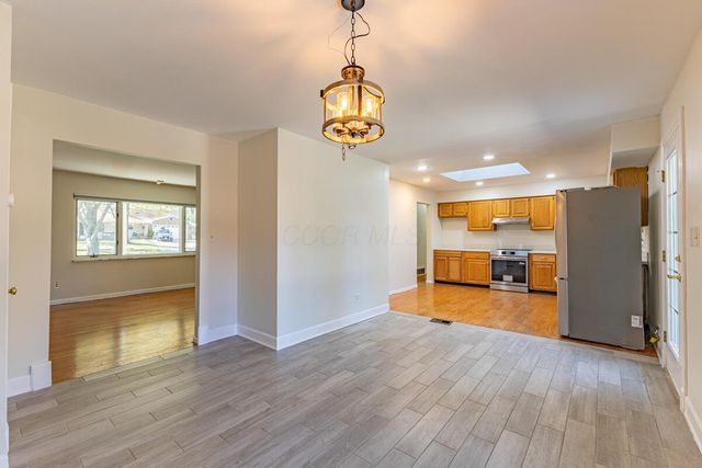 3444 Sunningdale Way, Columbus, OH 43221