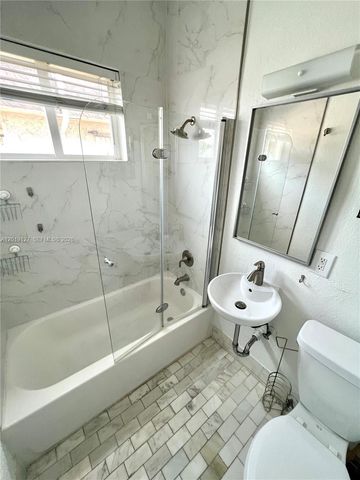 8415 Harding Ave 14, Miami Beach, FL 33141