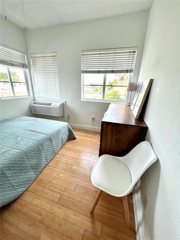 8415 Harding Ave 14, Miami Beach, FL 33141