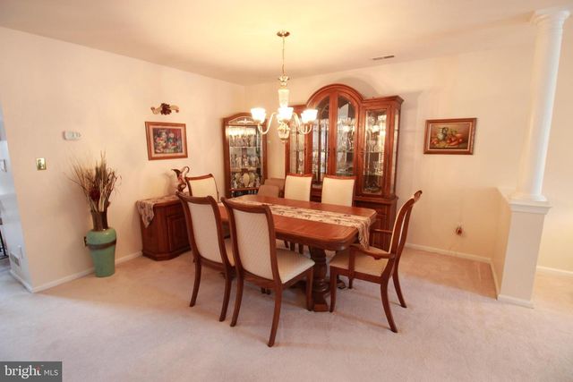 30 LEIGHTON DR, Mount Laurel, NJ 08054