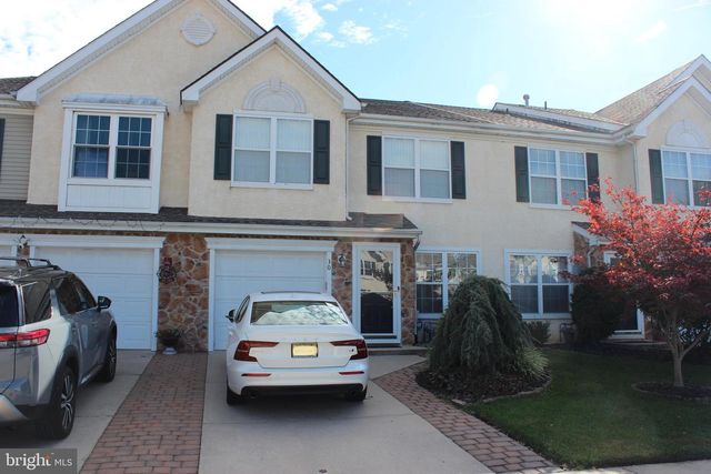 30 LEIGHTON DR, Mount Laurel, NJ 08054