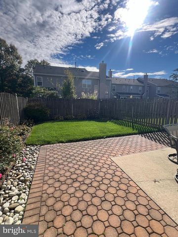 30 LEIGHTON DR, Mount Laurel, NJ 08054