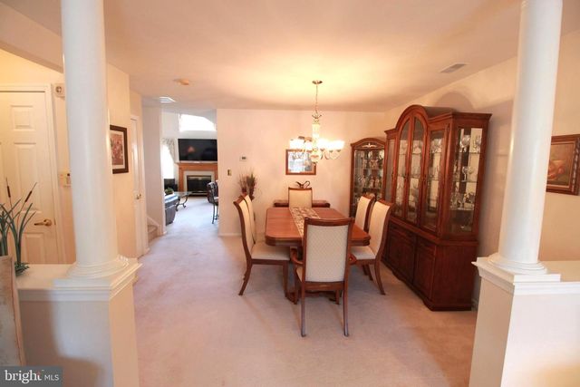 30 LEIGHTON DR, Mount Laurel, NJ 08054