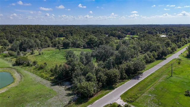 RED HAWK LANE, Plant City, FL 33565
