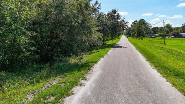 RED HAWK LANE, Plant City, FL 33565