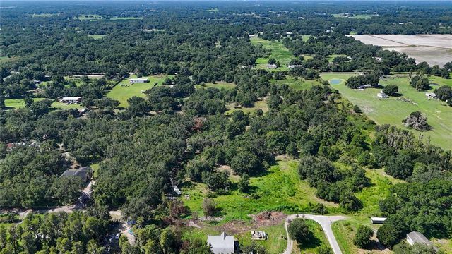 RED HAWK LANE, Plant City, FL 33565