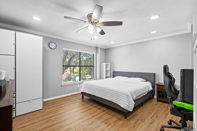 13423 Forum, Universal City, TX 78148