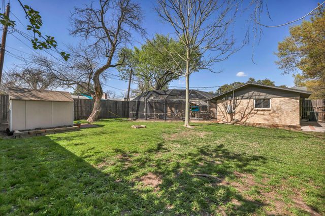 2805 Silverway DR, Austin, TX 78757