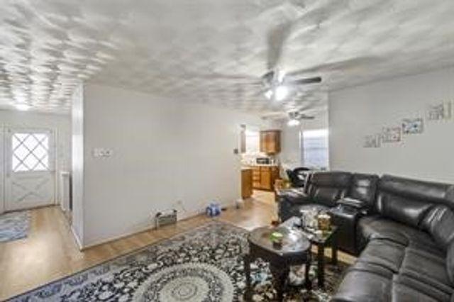 2801 Laramie Street, Irving, TX 75062