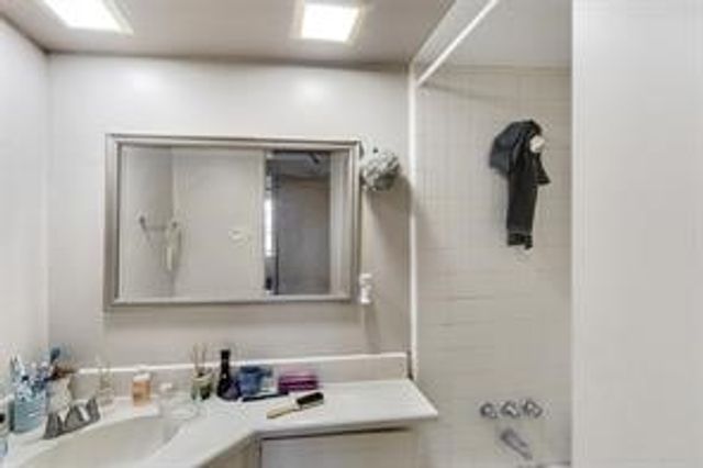 2801 Laramie Street, Irving, TX 75062