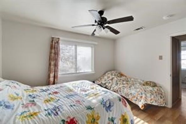 2801 Laramie Street, Irving, TX 75062