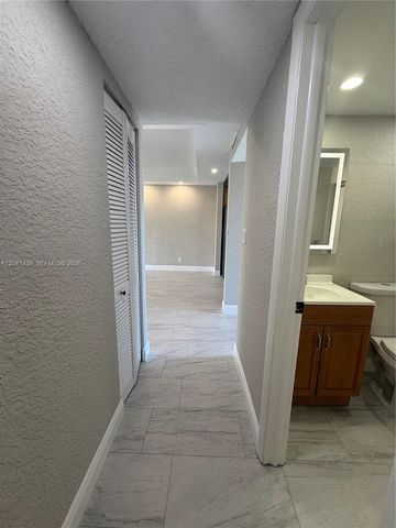 9273 SW 8th St 311, Boca Raton, FL 33428