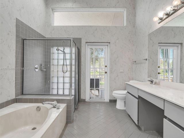 629 Spinnaker, Weston, FL 33326