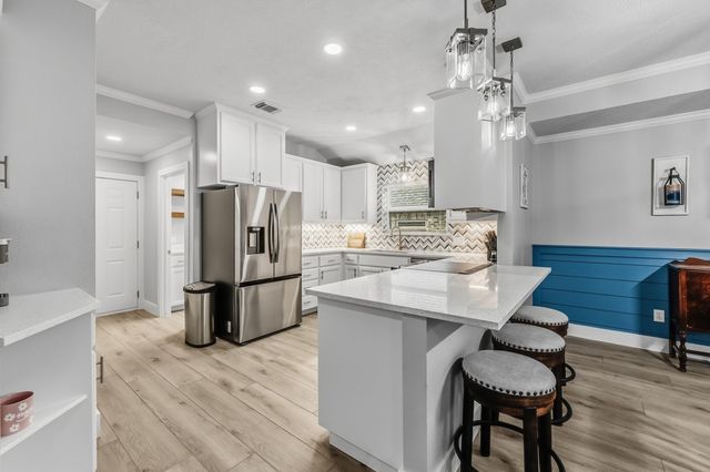 310 Augusta Drive, Huntsville, TX 77340