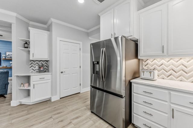310 Augusta Drive, Huntsville, TX 77340