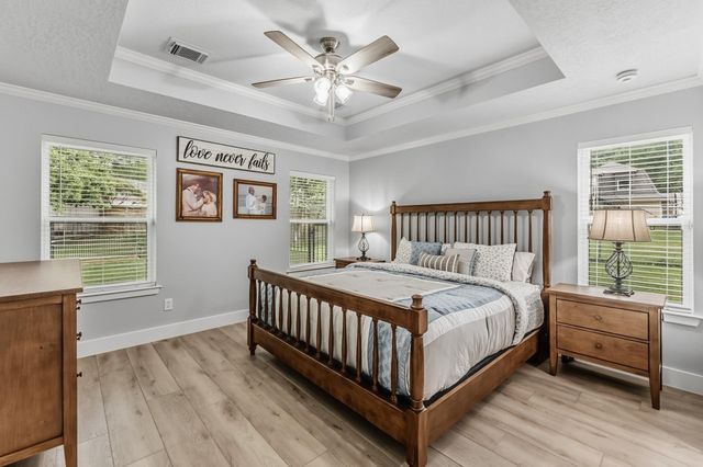 310 Augusta Drive, Huntsville, TX 77340