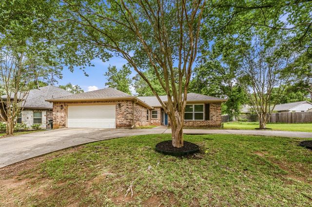 310 Augusta Drive, Huntsville, TX 77340