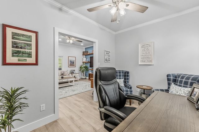 310 Augusta Drive, Huntsville, TX 77340