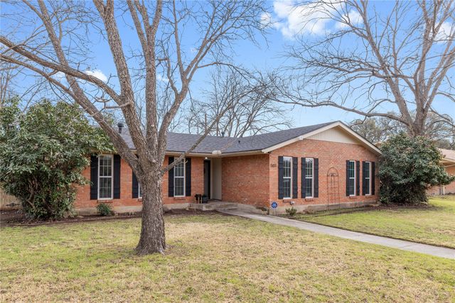 503 Oak Trail, Brownwood, TX 76801