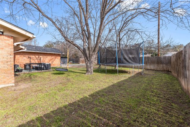 503 Oak Trail, Brownwood, TX 76801