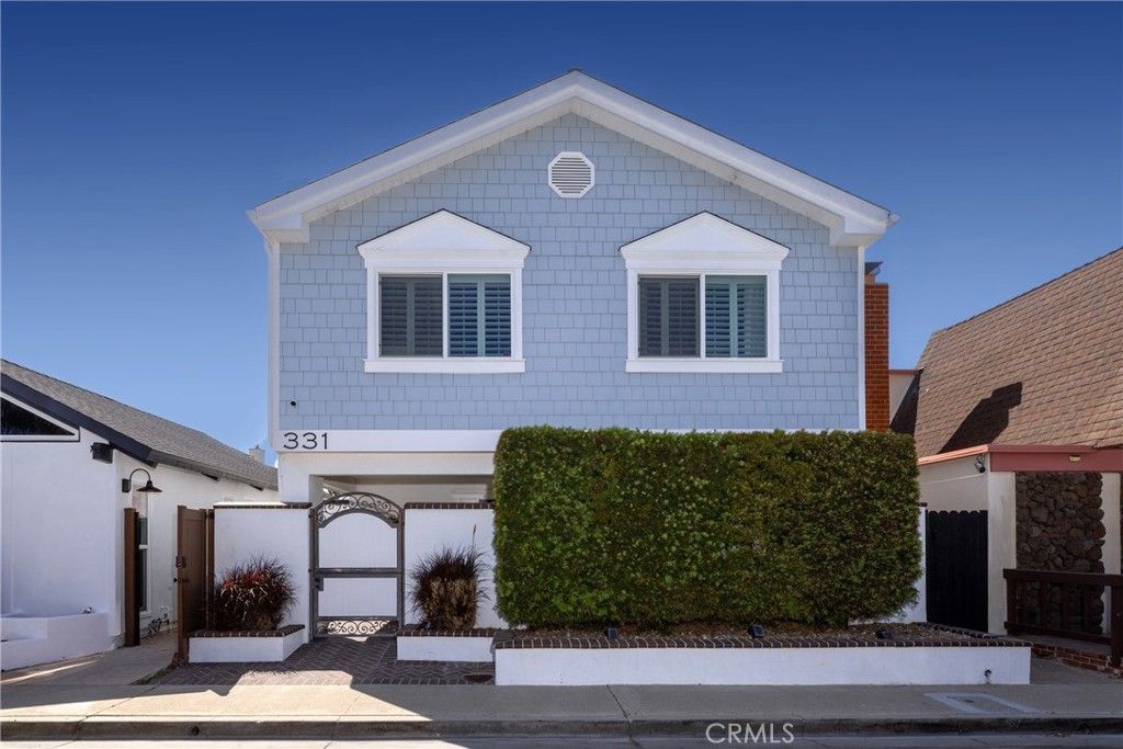 Image 1 of property listing at 331 Walnut Street, Newport Beach, CA 92663