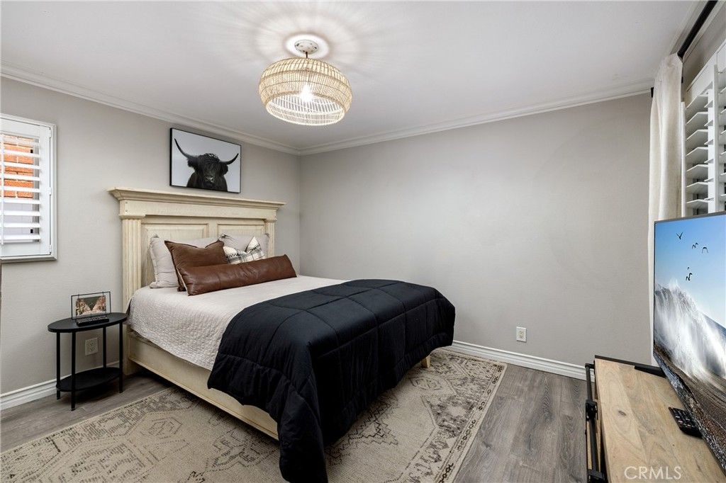 Image 13 of property listing at 331 Walnut Street, Newport Beach, CA 92663