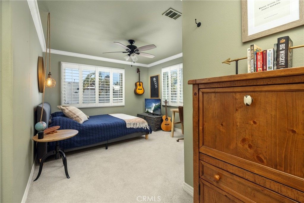 Image 17 of property listing at 331 Walnut Street, Newport Beach, CA 92663