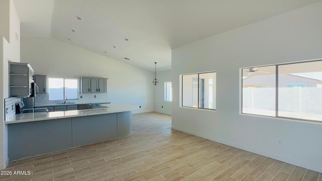 15191 S AMADO Boulevard, Arizona City, AZ 85123