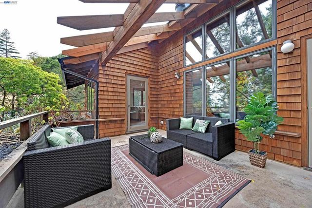 7360 Claremont Ave, Berkeley, CA 94705