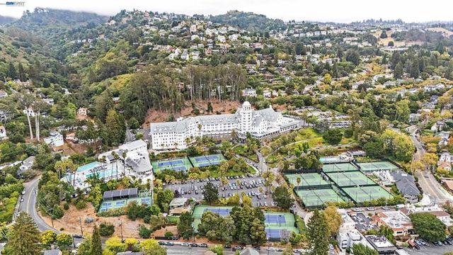 7360 Claremont Ave, Berkeley, CA 94705
