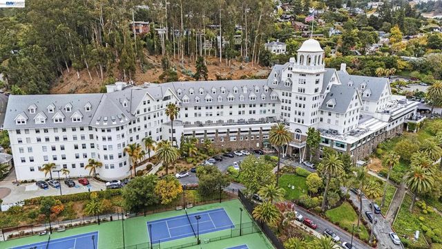 7360 Claremont Ave, Berkeley, CA 94705
