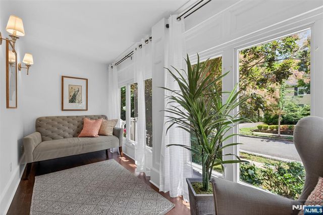14 Gray Street, Montclair, NJ 07042