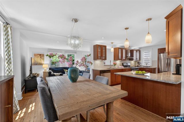 14 Gray Street, Montclair, NJ 07042