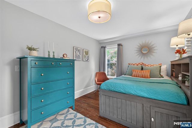 14 Gray Street, Montclair, NJ 07042