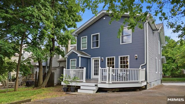 14 Gray Street, Montclair, NJ 07042