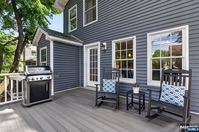 14 Gray Street, Montclair, NJ 07042